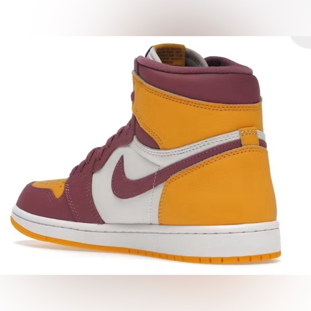 Nike AJ1 Retro High Tops OG Brotherhood Tennis Shoes, EUC, Men’s Size 9 - Picture 4 of 10